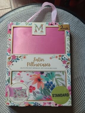 Mia Charro Satin Pillowcases